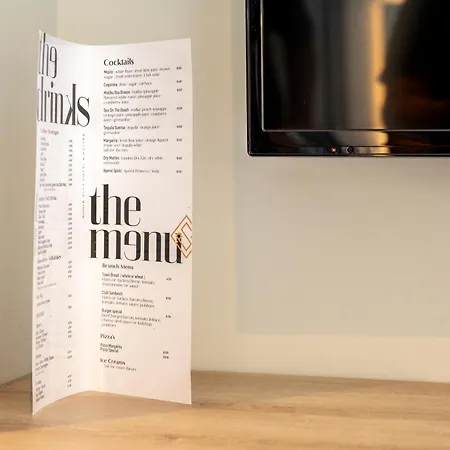 Sonia & - Adults Only 3*