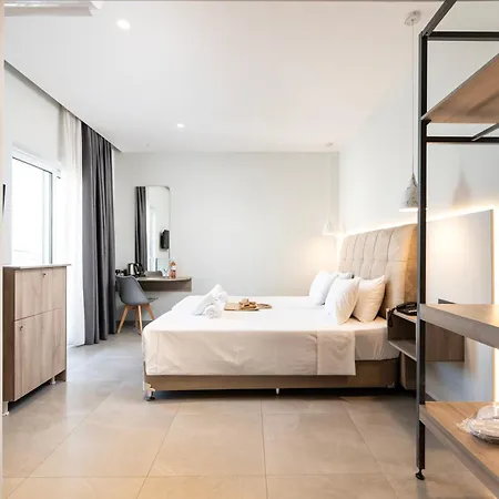 Sonia & - Adults Only