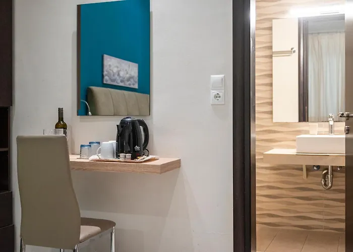 Sonia & - Adults Only Kosz