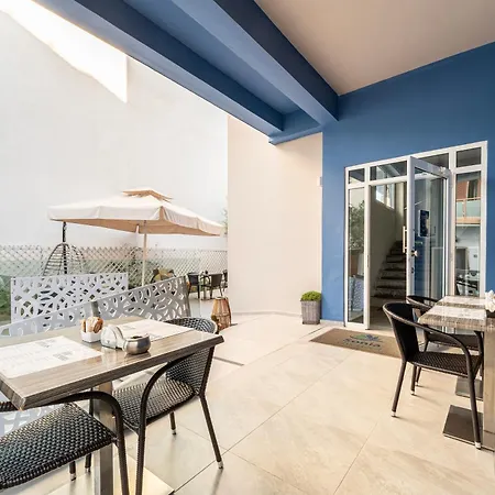 Sonia & - Adults Only