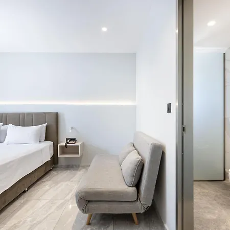 Sonia & - Adults Only