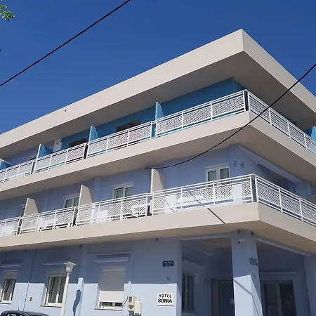 Sonia & - Adults Only 3*